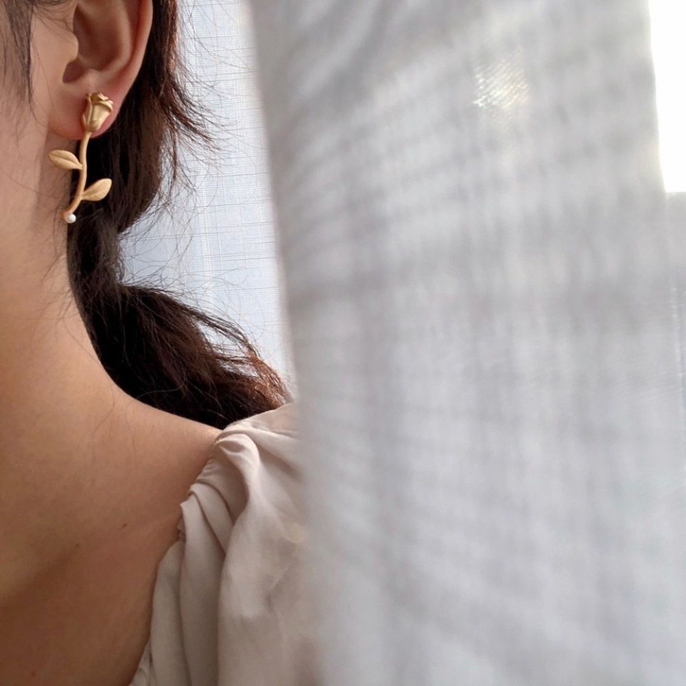 New Rose Earrings 14k Gold over 925 Silver Flower Beauty and Beast Earrings - Picture 4 of 6